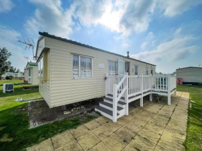 Caravan For Hire At St Osyth Beach Holiday Park In Essex Ref 28107Y
